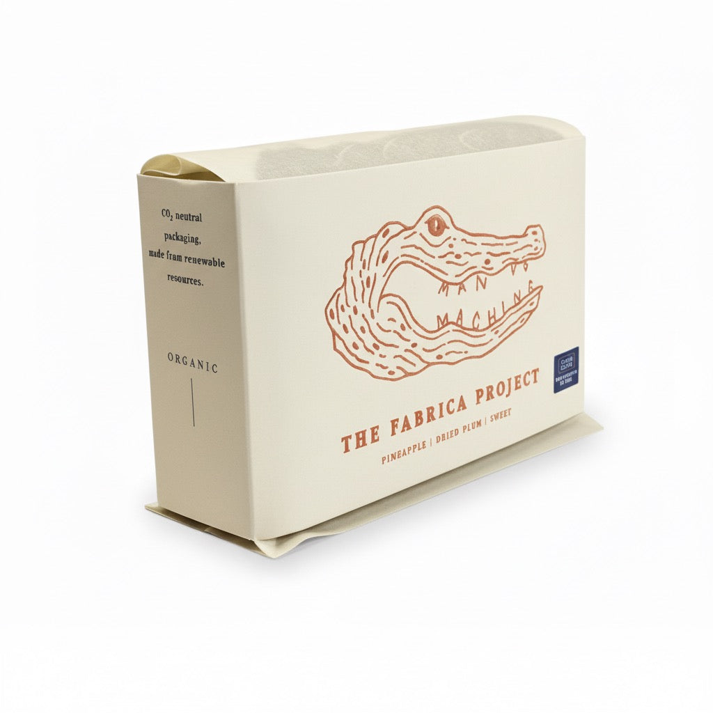 Café Colombia La Fábrica tostado en Múnich con notas de piña, ciruela pasa y dulce, ideal para italiana, Aeropress y filtro.