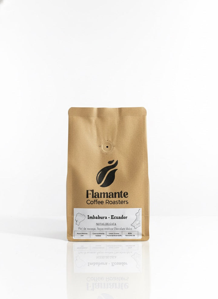 Bolsa de café Ecuador Imbabura de Flamante Coffee Roasters con notas de chocolate con leche, piel de naranja y bayas, ideal para V60 y Chemex